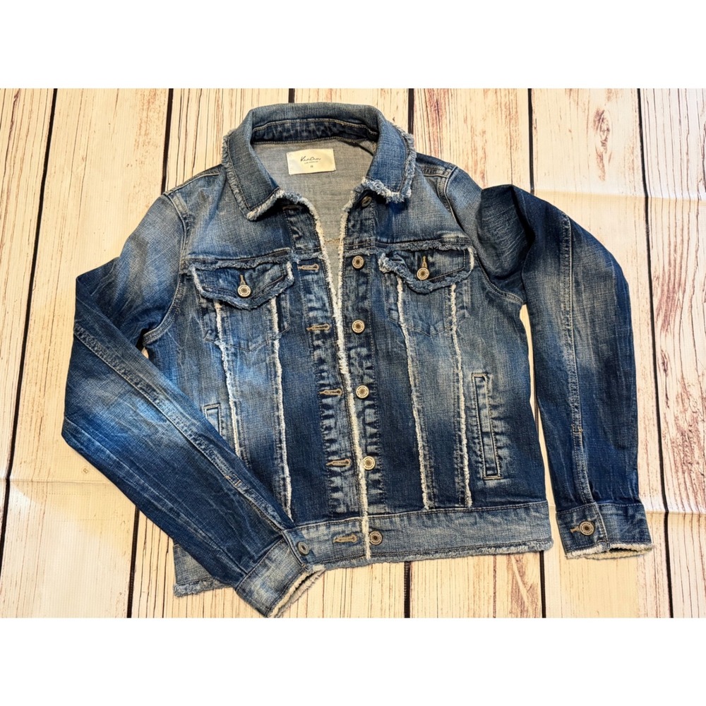 KanCan Los Angeles Womens Denim Jacket Medium Wash Trucker Jean Jacket XS